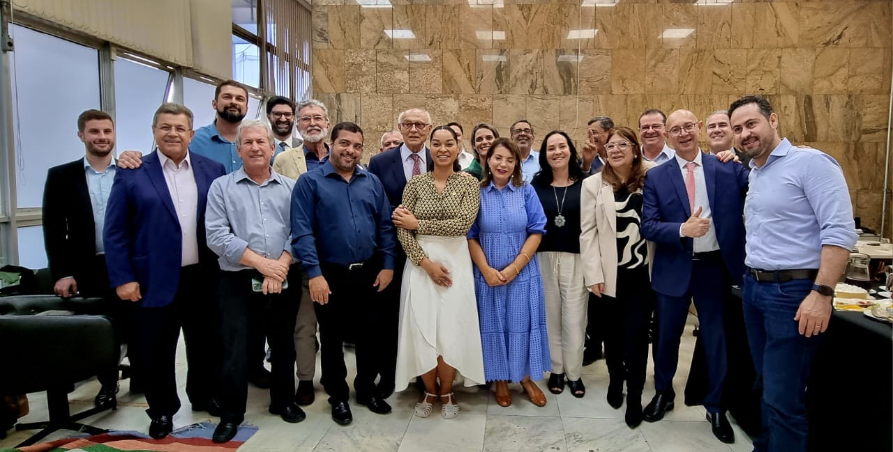 Recebemos os representantes do Polo Petroquímico de CapuavaDeputado